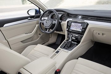 Private transfer from Rome city or airport to Spoleto or Todi area