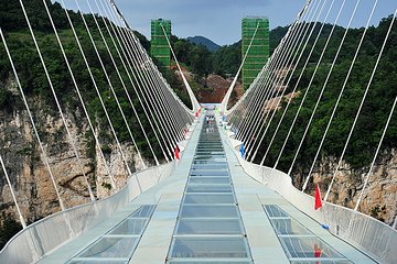 Private Tour of Zhangjiajie Grand Canyon Glass Bridge and Baofeng Lake