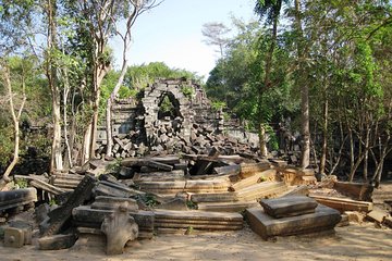 Explore Beng Mealea and Banteay Srei