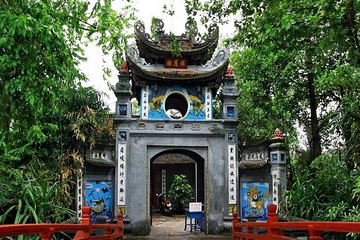 Hanoi Cyclo Ride and Water Puppet Show