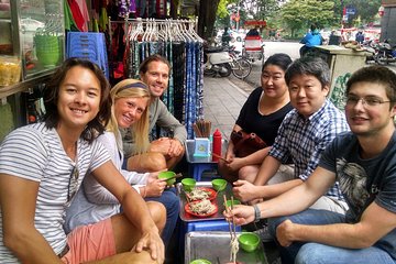 Hanoi Vegetarian Food Tour by Motorbike or Walking Option