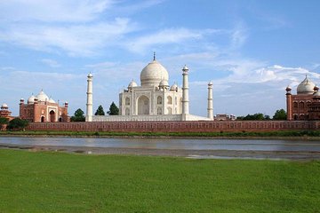 Private 3-Day Tour to Delhi, Agra, Jaipur with one-way Commercial Flight