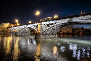 Legends of Triana Walking Tour in Spanish