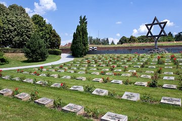 Private Tour: Terezin Half-Day Tour from Prague