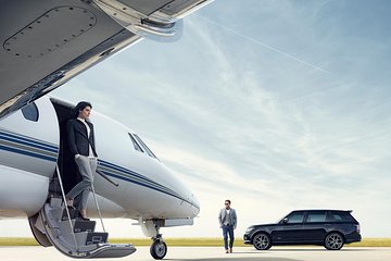 Private Luxury Range Rover Arrival Transfer: Heathrow Airport to Central London