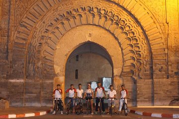 Marrakech Evening Bike Tour with Tastings and Tangia Dinner