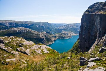 Stavanger: Waterfalls, Caves and Rock Tour By Sea