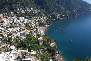 Private Full-Day Tour Sorrento, Positano, and Pompeii