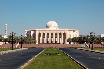 Sharjah Half-Day Tour from Dubai With Spanish-Speaking Guide