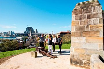 Private Essential Sydney Tour Including Lunch at the Cruising Yacht Club of Australia