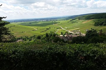 Full-day Private Burgundy Wine Route Tour from Beaune