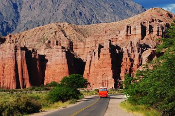 Full-Day Tour Cafayate Calchaqui Valleys with Wine