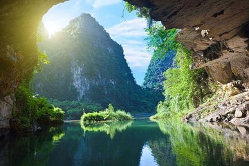 Ninh Binh - Bai Dinh Pagoda - Trang An Landscape Complex - Mua cave 1 Day Tour