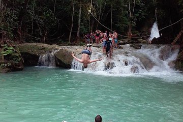 Blue Hole & Jamaica Sightseen Tour Included Transportation