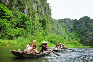 Bai Dinh pagoda - Trang An 1 day with Limousine bus