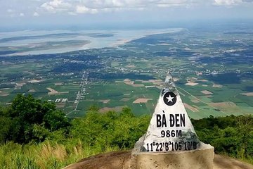 1-day hiking to Ba Den Mountain