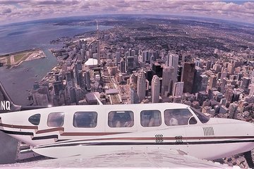 Exhilarating 120km Aerial Tour of Toronto with iflyTOTO