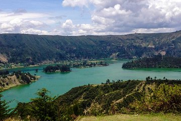 Private Day Trip To See The Wonderful Crater Lake Of Wenchi & Ancient Churches 