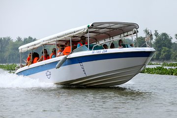 Full-Day Tour in the Cu Chi Tunnels with a Luxury Speed Boat