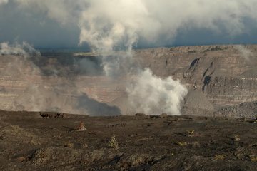 Volcanoes National Park and Hilo Private Tour