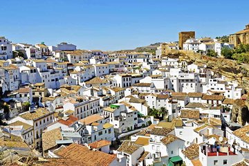 *Private Day Trip* from Cádiz: The White Towns of Andalusia