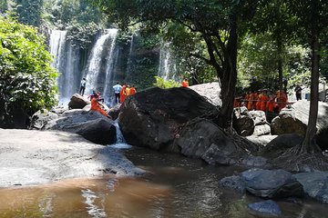 Kulen Mountain and Floating Village (Kampong Phluk) Tour