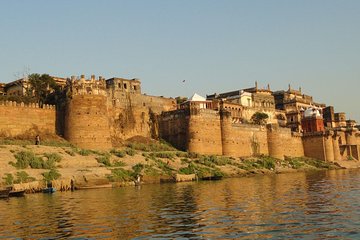 Chunar fort & river tour in Varanasi