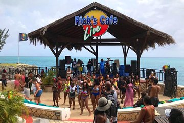 Negril Beach (Margaritaville) & Ricks Cafe Day Trip