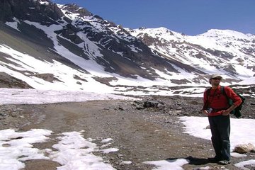 Santiago: Full day Trekking to El Morado glacier, include hot springs entrance.