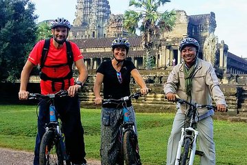 Full-Day Angkor Wat Cycling Adventure