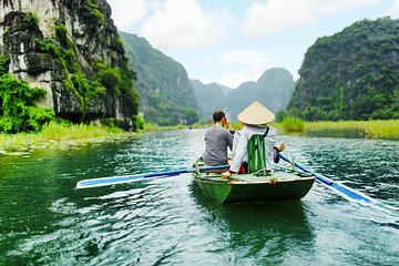 Hoa Lu Tam Coc Full Day Tour: Small Group Tour & Buffet Lunch