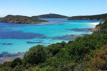 Cagliari: Hidden coves, amazing boat and jeep private tour from Chia