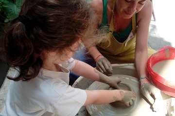 Private Greek Mythology Tour & Pottery Workshop for Families