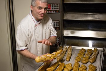 Paris French Baking Class Baguettes and Croissants in a Bakery