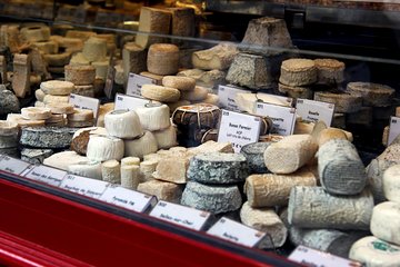 Paris Gourmet French Delicacies Food Tour in Eiffel Tower Area