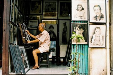 Private Guided Discover Hanoi including Cyclo Ride & Water Puppet Show