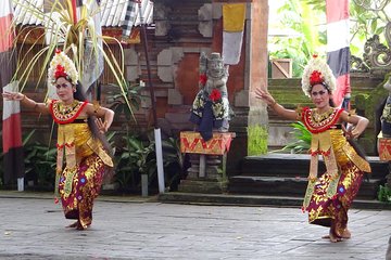 Private : Barong Dance and Kuta Beach Tour