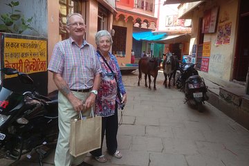 Varanasi Heritage Walking Tour & Evening Boat Ride (Aarti ceremony & Cremations)