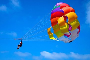 Hurghada: Parasailing Adventure with Hotel Pickup