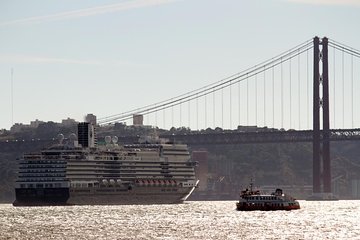 Lisbon Private Walking Tour from Santa Apolónia Cruise Port