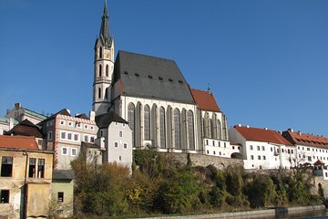 Private One-Way Sightseeing Transfer from Prague to Vienna via Cesky Krumlov