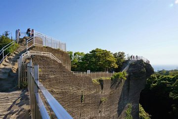 Hike Mt. Nokogiri, breathing in one of the best scenic views in Japan