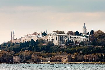 Istanbul Ottoman Tour: Topkapi Palace and Blue Mosque