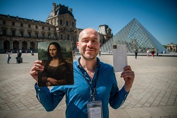 Private Louvre Museum Tour by Alberto Local Guide and his team in Paris