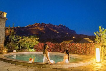 Gubei Water Town Hot Spring Experience and Simatai Great Wall Tour from Beijing
