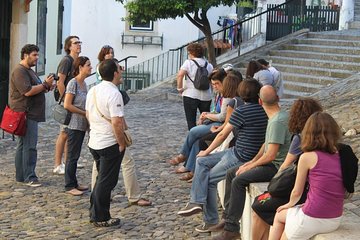 Old Lisbon: Alfama and Sao Jorge neighborhood 3-Hour Walking Tour