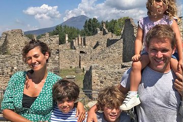 Skip-the-line Tour for Kids of Herculaneum with Children-Friendly Guide