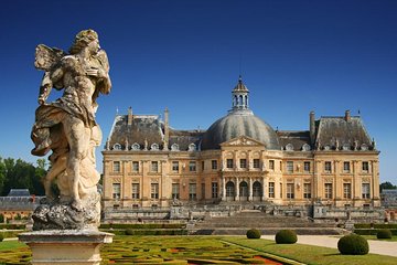 Vaux le Vicomte Half Day Private Guided Tour from Paris