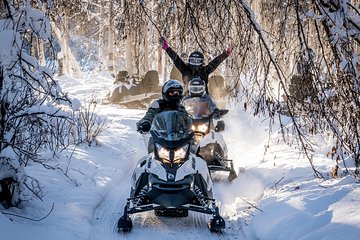 Guided Fairbanks Snowmobile Tour