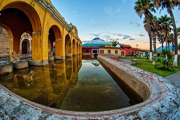 Full-Day Tour: Colonial Antigua, Jade Factory and Textile Experience